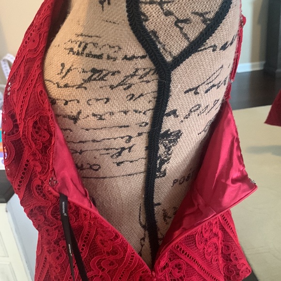 Lace Top - Picture 5 of 9